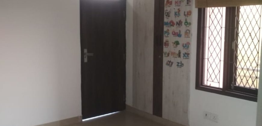 2 BHK Flat in New Delhi for Rent