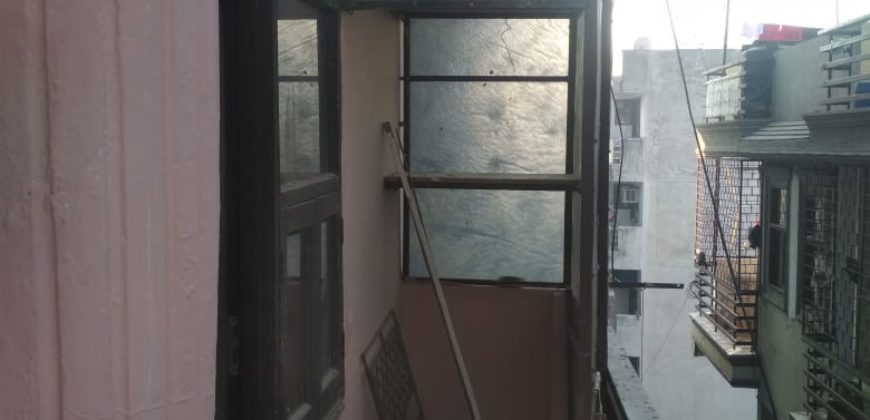 2 BHK Flat in New Delhi for Sale